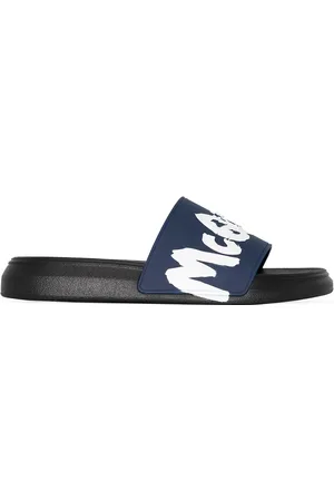Alexander McQueen Slippers met graffiti logo