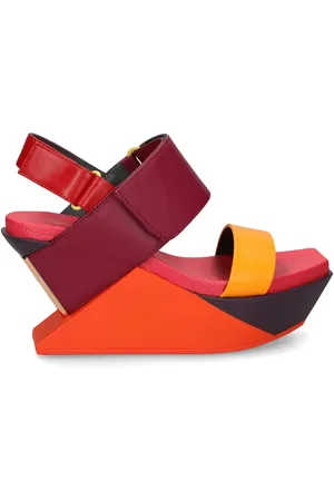 united nude 100 mm Delta sandalen met sleehak
