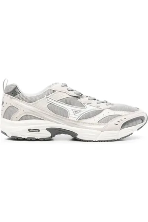 Mizuno Contender sneakers