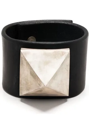 PARTS OF FOUR Armband met amulet