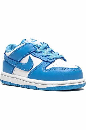 Nike Dunk Low sneakers
