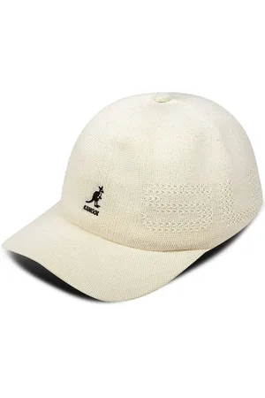 Supreme X Kangol pet met logo