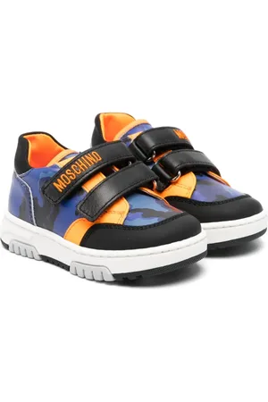 Moschino Leren sneakers met geborduurd logo