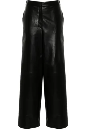 Fabiana Filippi Broek met wijde pijpen