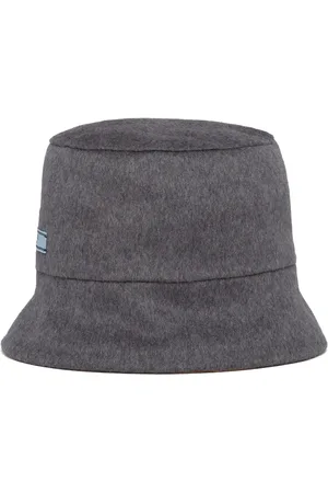 Prada Vissershoed met logopatch