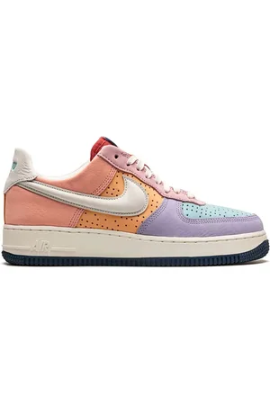 Nike Air Force 1 Low 