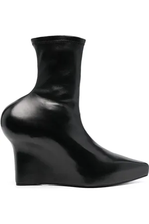 Givenchy Enkellaarzen met bewerkt detail