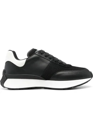Alexander McQueen Chunky sneakers met vlakken