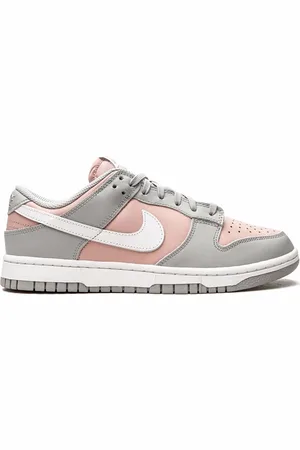Nike Dunk Low sneakers