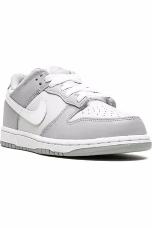 Nike Dunk Low sneakers