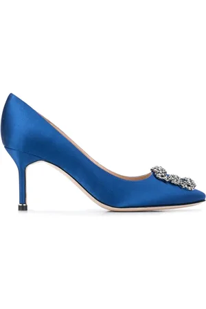 Manolo Blahnik Hangisi pumps met gesp