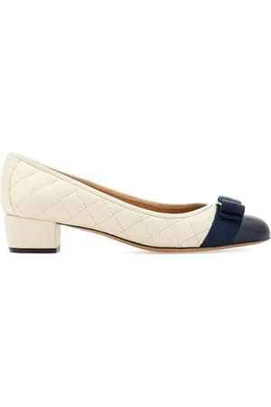 Salvatore Ferragamo Vara 30 mm gevoerde pumps