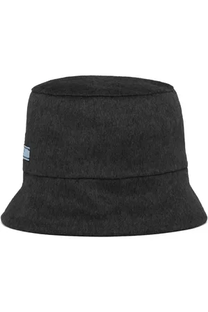 Prada Vissershoed met logopatch