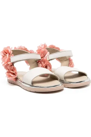 Babywalker Sandalen met geborduurde bloemen