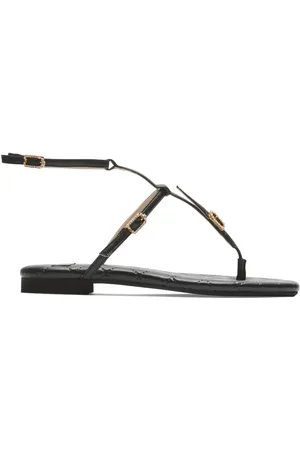 Nº21 Leren sandalen met gesp met kristallen