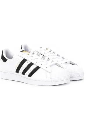 adidas Superstar low