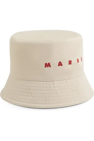 Marni Vissershoed met geborduurd logo