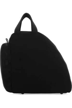 Prada Canvas reistas