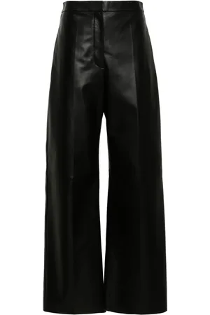 Fabiana Filippi Broek met wijde pijpen