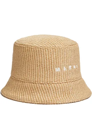 Marni Vissershoed met geborduurd logo