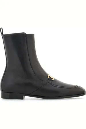 Salvatore Ferragamo Vara enkellaarzen met gesp
