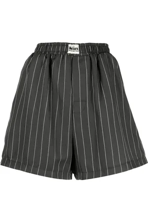 Natasha Zinko Shorts met krijtstreep