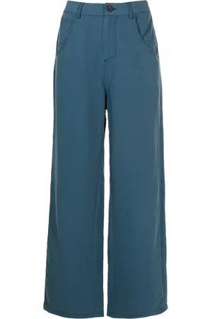 Uma Raquel Davidowicz Broek met wijde pijpen