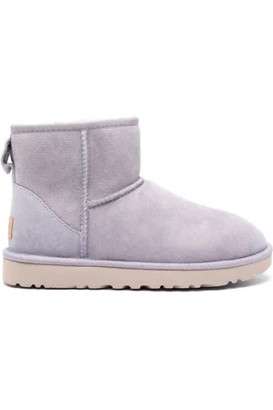 UGG Classic Mini II enkellaarzen