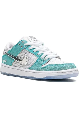 Nike X April Skateboards SB Dunk Low sneakers