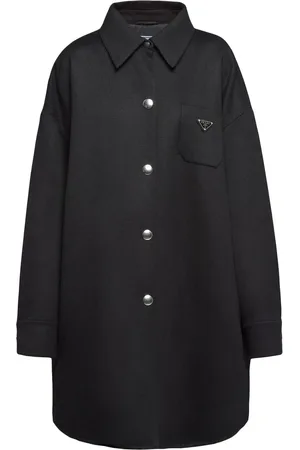 Prada Jas met logoplakkaat