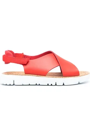 Camper Oruga sandalen met gekruiste bandjes