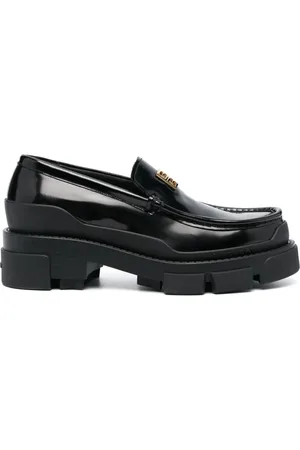Givenchy Loafers met logoplakkaat
