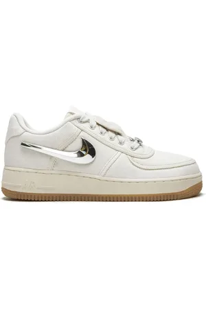 Nike Air Force 1 low top sneakers