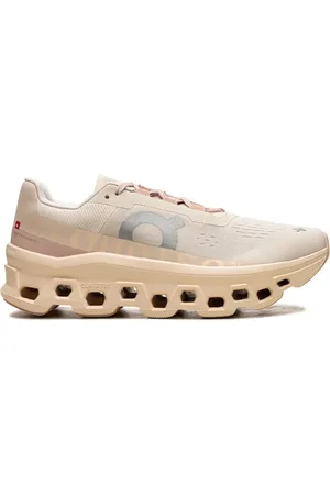 On Running Cloudmonster sneakers