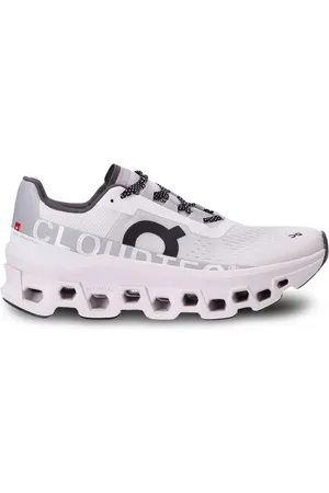 On Running Cloudmonster sneakers