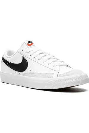Nike Blazer Low 77 sneakers
