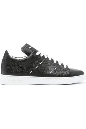 Kiton Leren sneakers met naad detail