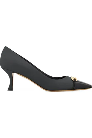 Salvatore Ferragamo Pumps met Gancini