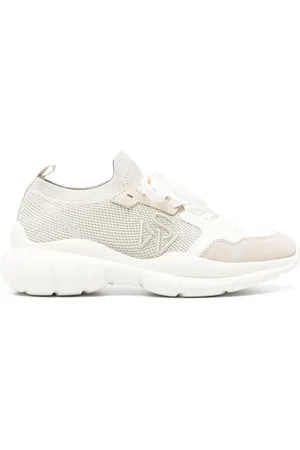 Stuart Weitzman Sneakers met borduurwerk