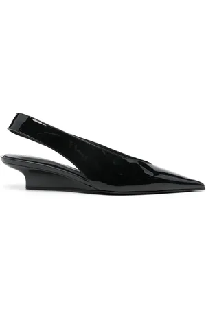 Totême 35 mm slingback pumps met sleehak