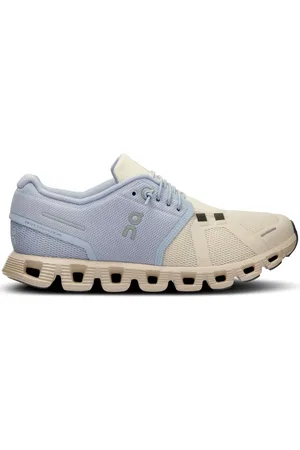 On Running Cloud 5 sneakers
