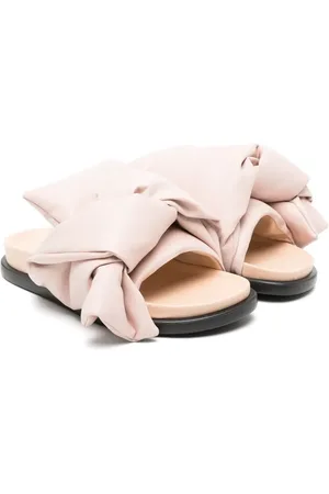 Nº21 Gewatteerde slippers met gedraaid detail