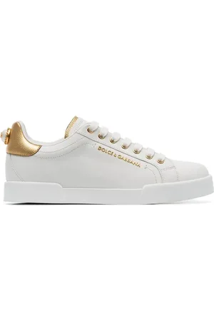 Dolce & Gabbana Witte sneakers van leer verfraaid met parel