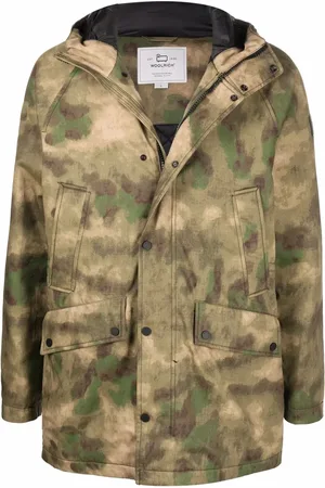 Woolrich Donsjack met camouflageprint