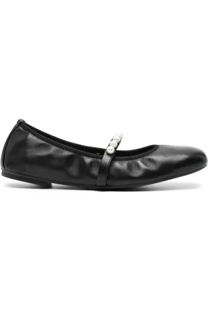 Stuart Weitzman Goldie ballerina