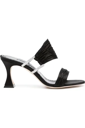 Manolo Blahnik 70 mm Chinap satijnen sandalen