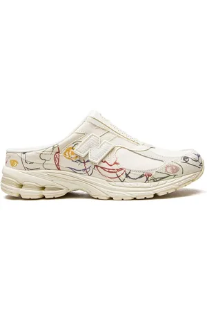 New Balance X Bryant Giles 2002R sneakers