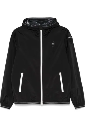 Blauer Jack met logopatch