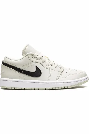 Jordan Air 1 sneakers