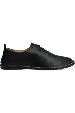 Ami Midi One Cut schoenen